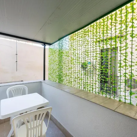 Ramona House דירה